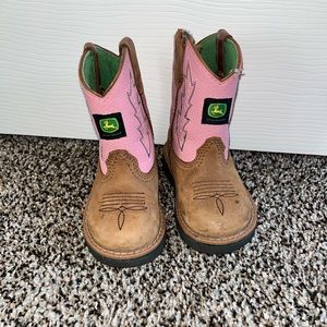 John Deer Toddler Girls Boots.  size 5